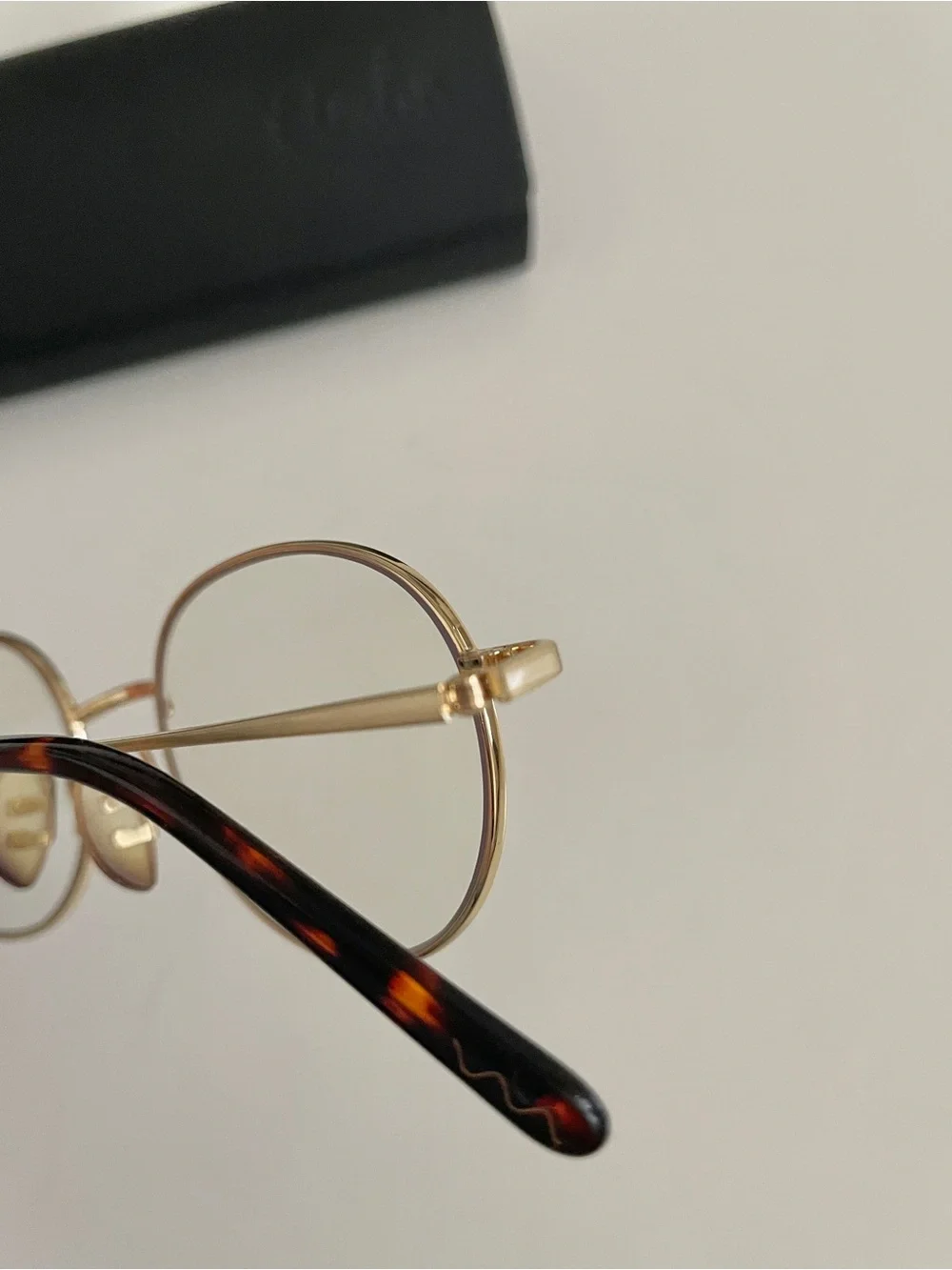 Everambr (formerly Ambr Eyewear) Blue Light Blocking Glasses, Gold Round Frames